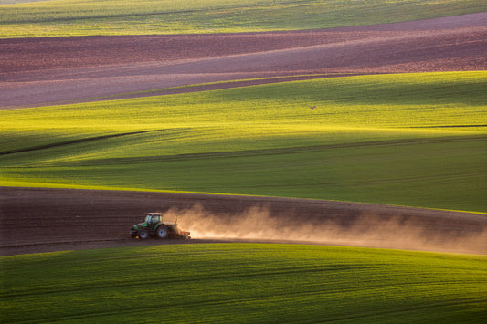 Explanation of the importance of water conservation in agriculture